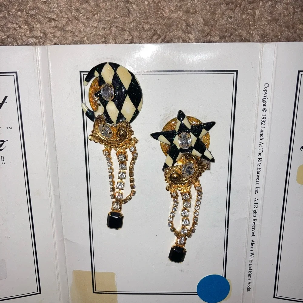 Lunch at the Ritz Twilight moon and star clip-on earring set on card 🌝⭐️🏁 - Picture 8 of 9